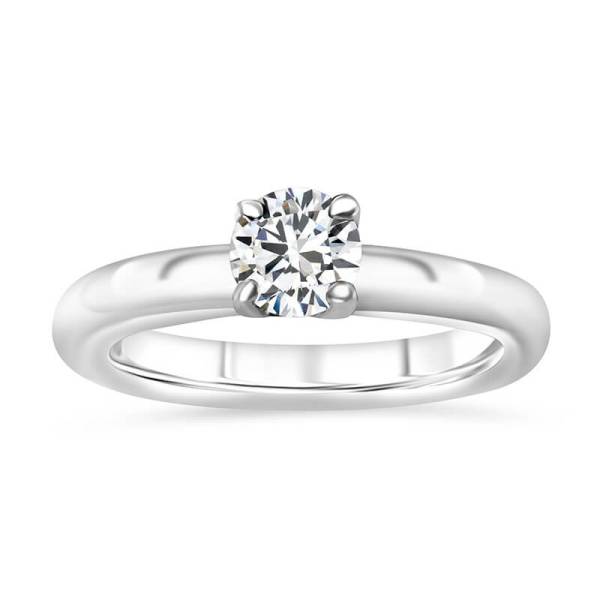 Rencontrez l'élégance intemporelle du solitaire 'Classique'