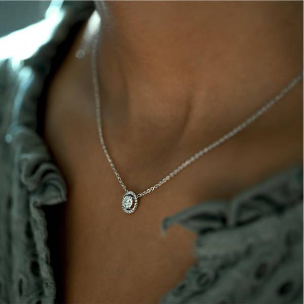 Collier Pendentif Diamant Romantica entouré