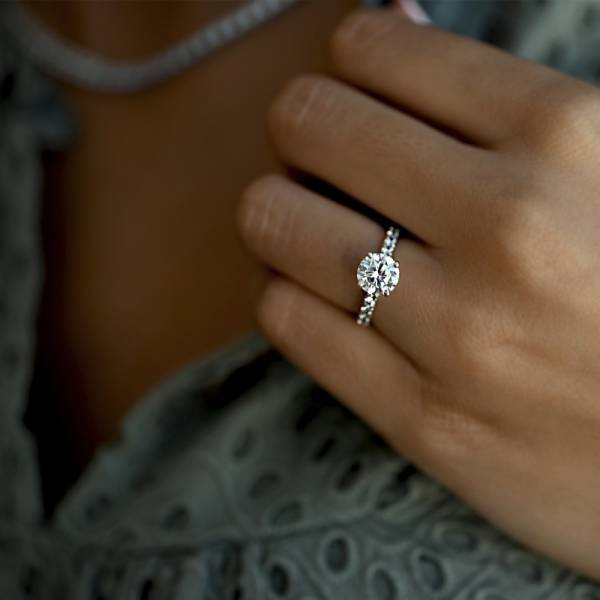 Solitaire Diamant Pavé 
