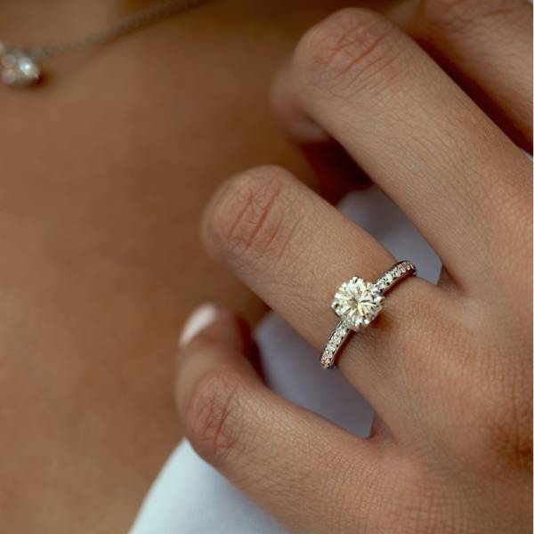 Solitaire Diamant Pavé 